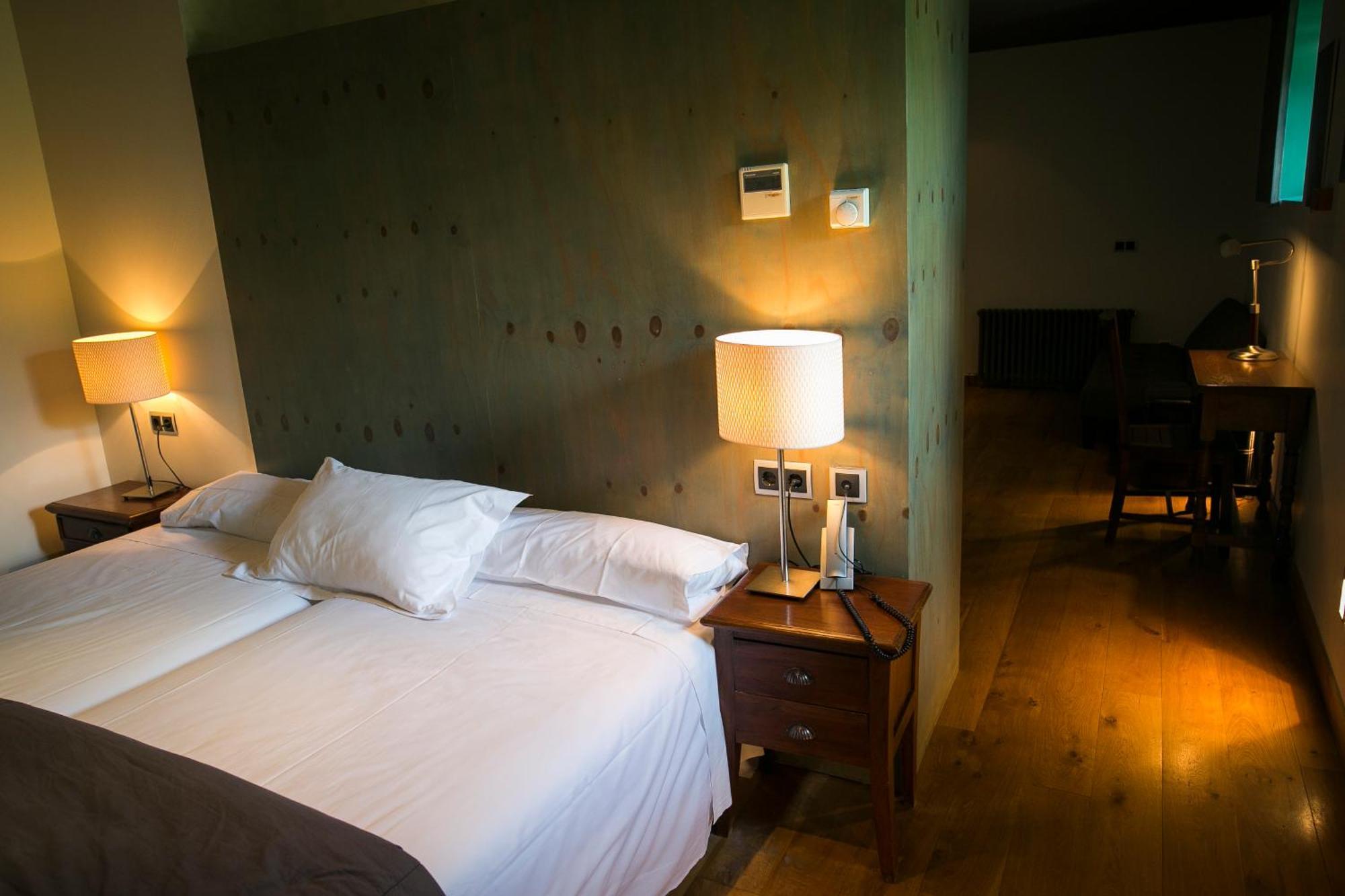 Hotel Boutique El Convento De Mave Santa María de Mave Esterno foto